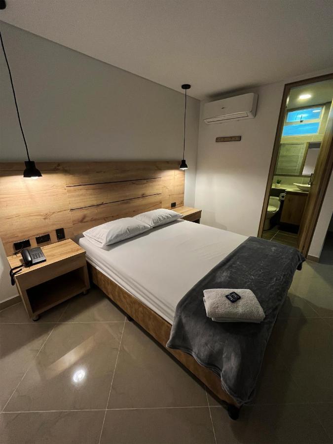 Hotel California City Medellín Kültér fotó