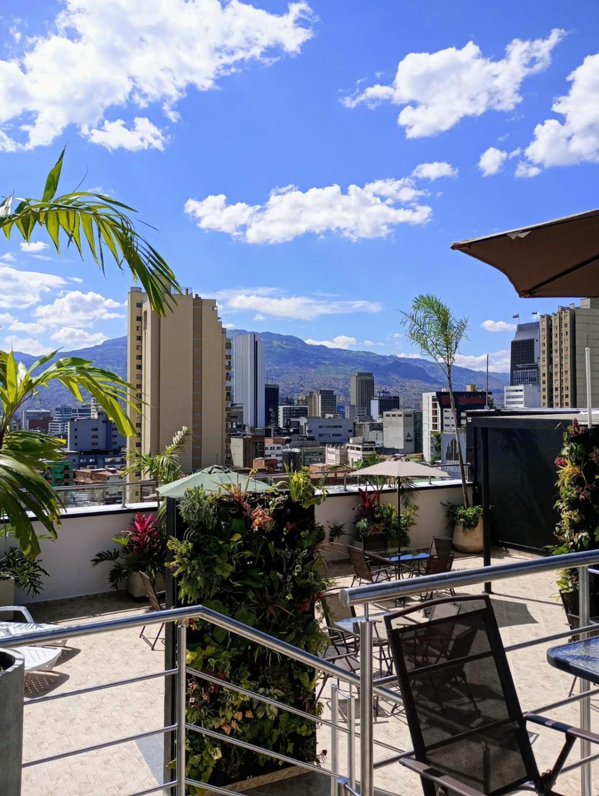 Hotel California City Medellín Kültér fotó