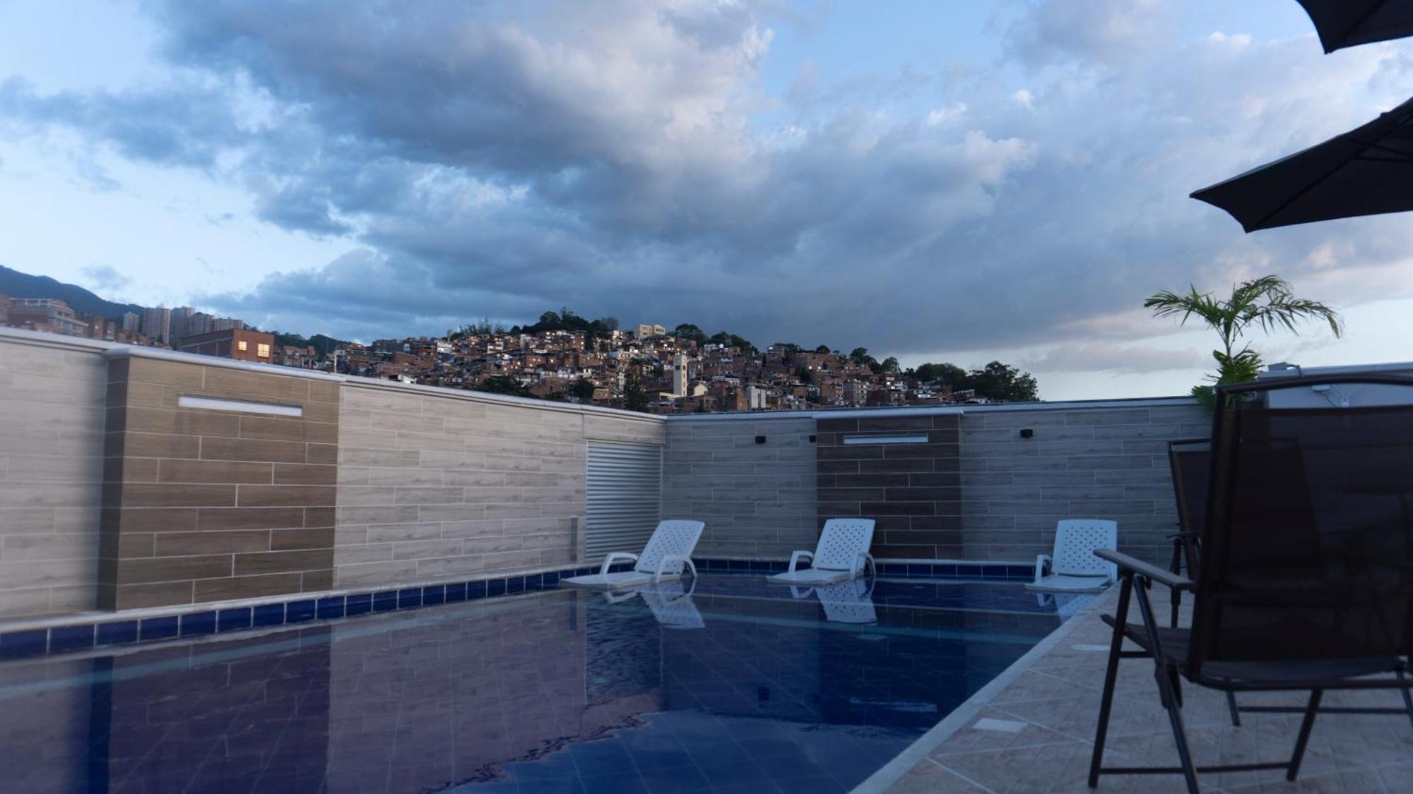 Hotel California City Medellín Kültér fotó