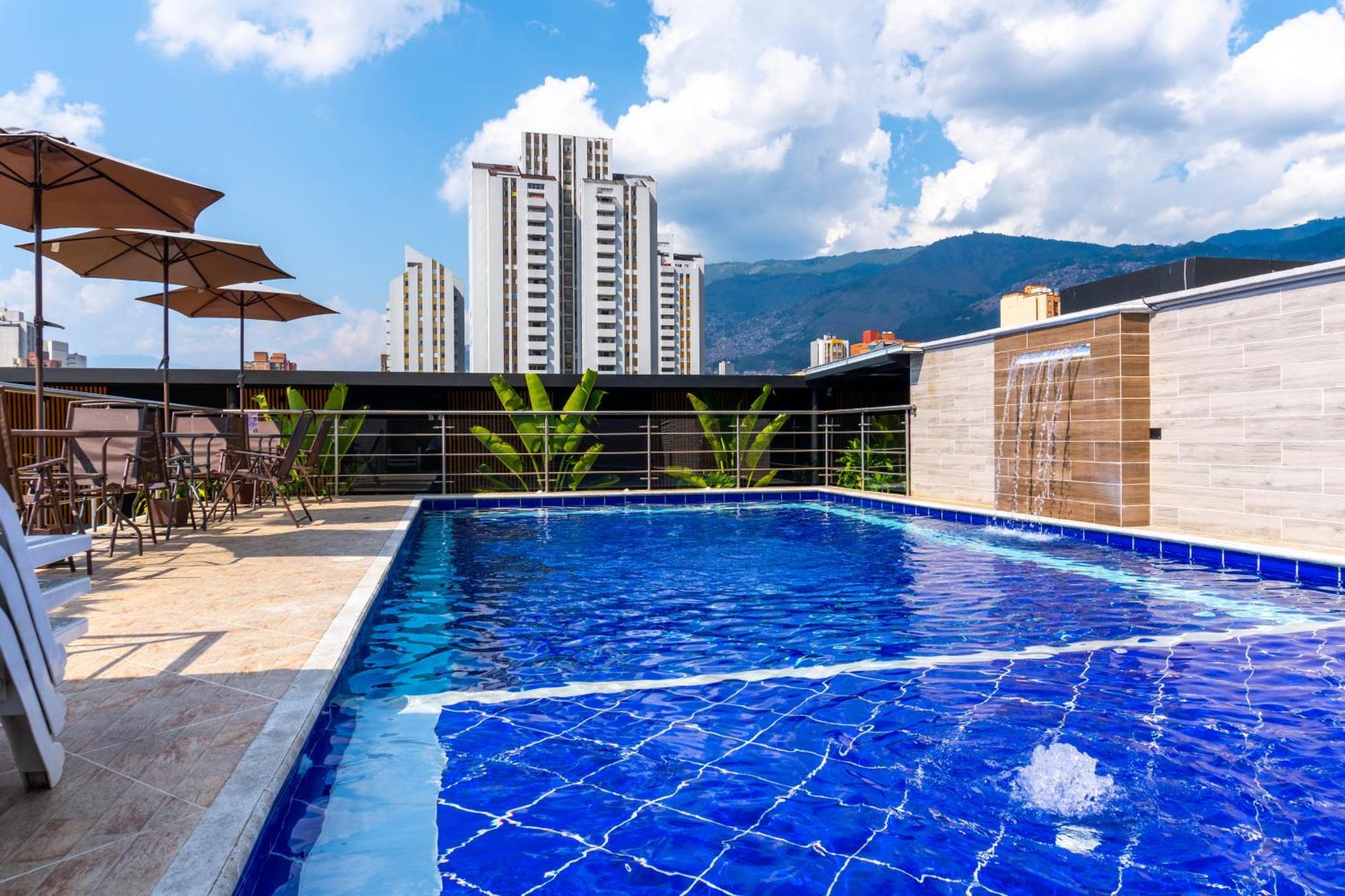 Hotel California City Medellín Kültér fotó